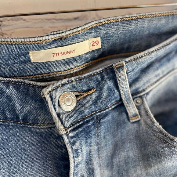 Levi’s 711 Skinny Jeans Size 29 Light Wash - Picture 5 of 6